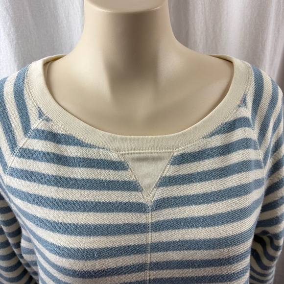 LRL Lauren Jeans Co Women’s Blue and White Stripe 3/4 Sleeve Side Drawstring Top - Picture 6 of 10